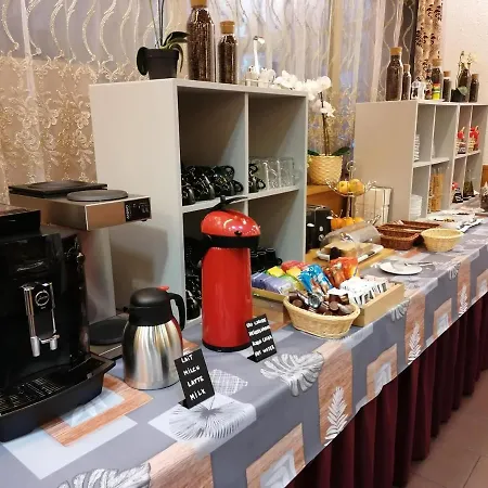 Ξενοδοχείο Du Stand 2*