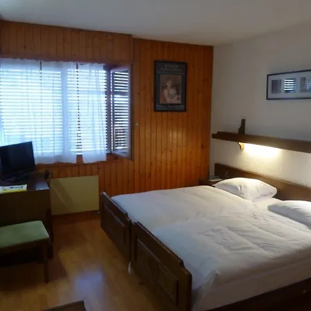 Szálloda Du Stand 2*