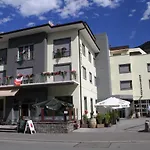 Du Stand Отель Martigny