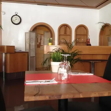 酒店 Du Stand Martigny